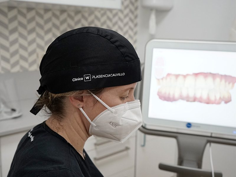 Implantes dentales financiados